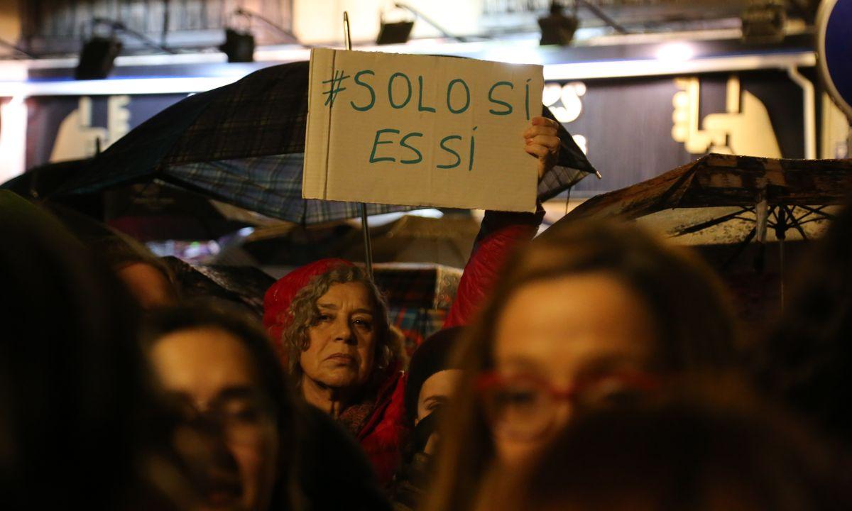 Concentracin en Madrid contra la sentencia de los violadores de Manresa