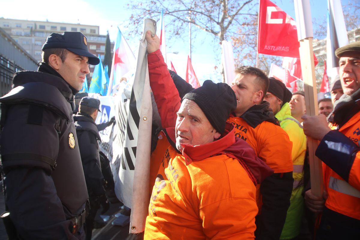 Plantilla de Alcoa en lucha por sus empleos, Madrid 8-1-2019