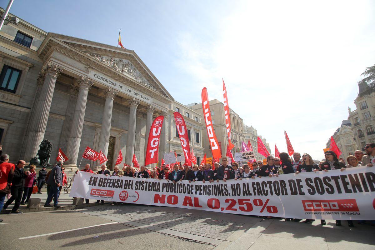 Abril. Madrid exige pensiones dignas