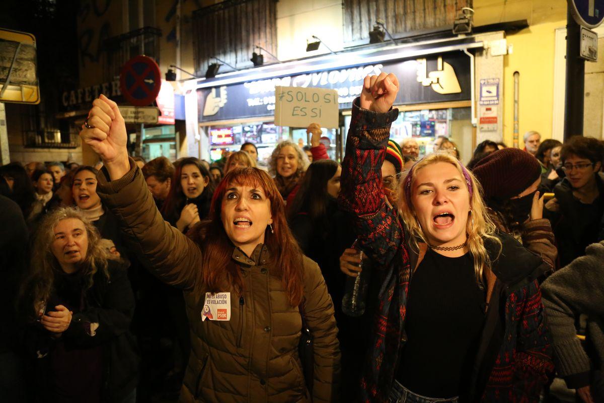 Concentracin en Madrid contra la sentencia de los violadores de Manresa