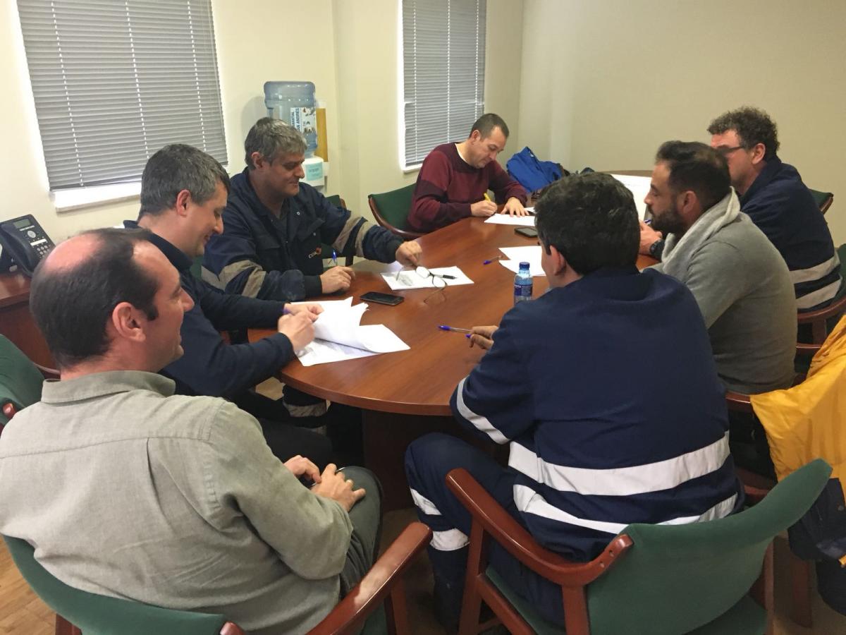 Firma convenio Industrias Doy