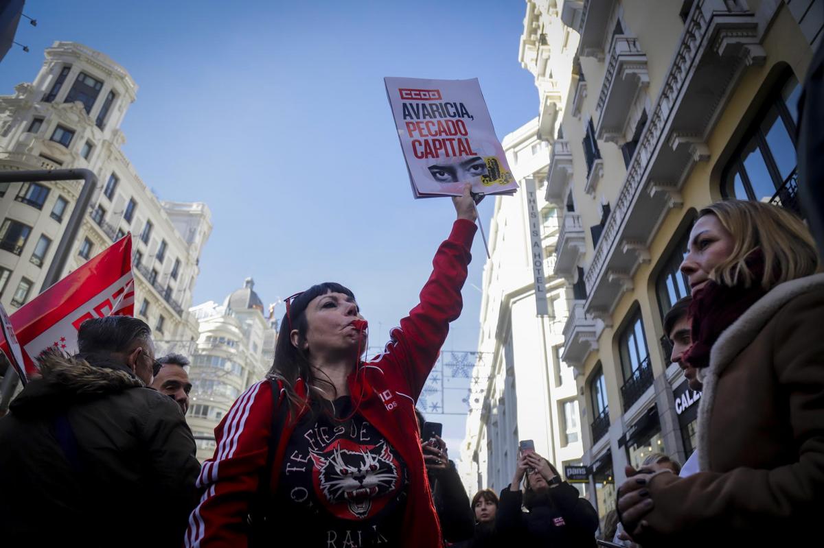 Noviembre 2025. Concentración por un reparto justo de beneficios y derechos laborales en Inditex