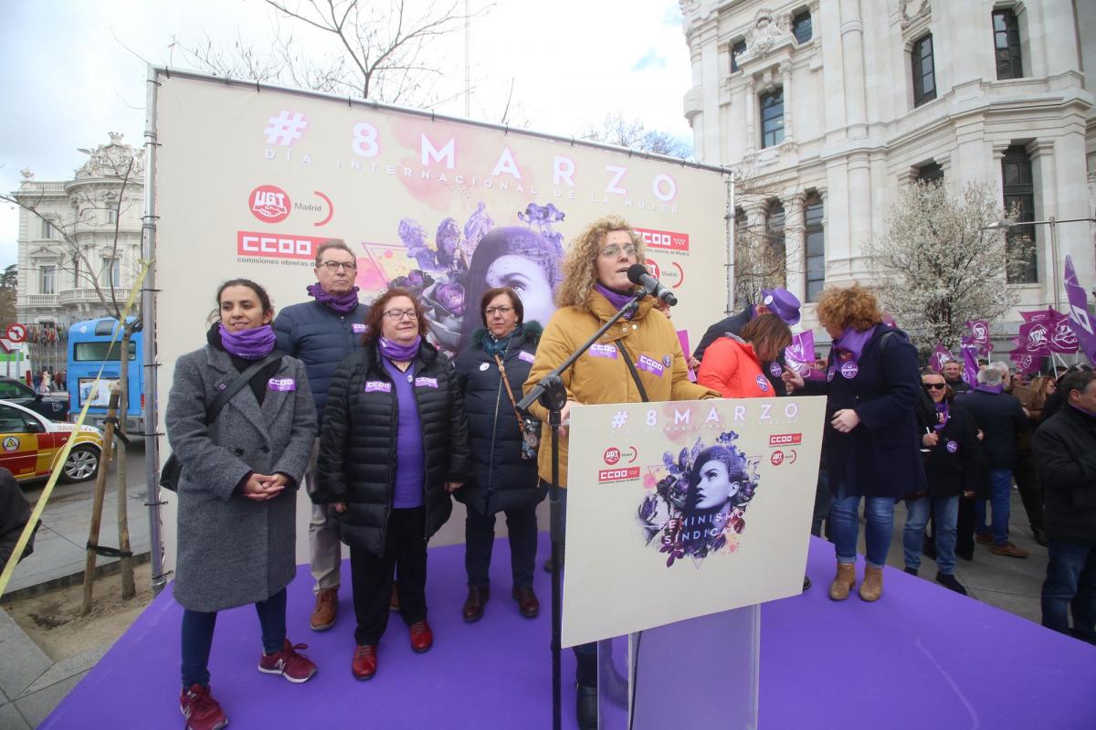 Concentracion Feminismo Sindical en Cibeles Madrid