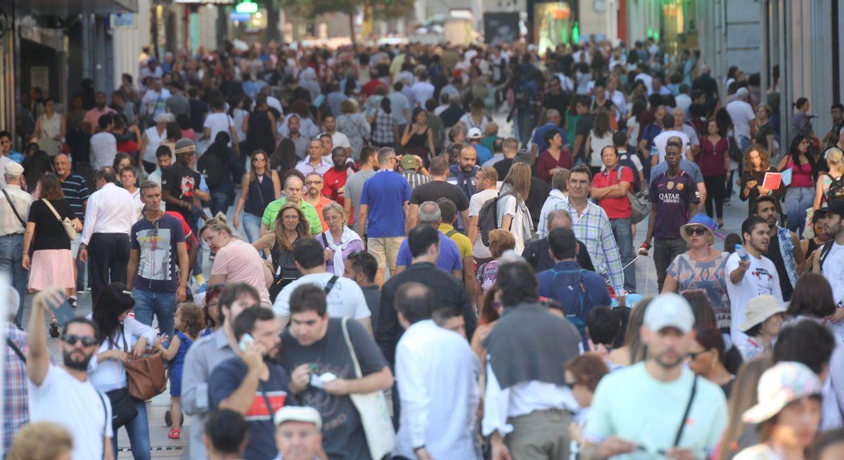 Madrid termina el tercer trimestre con más de 400.000 personas desempleadas y un incremento de la temporalidad