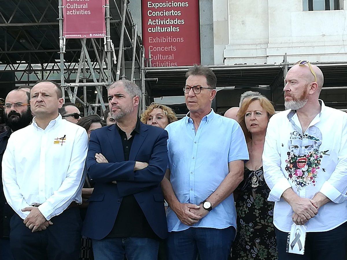 Unai Sordo y Jaime cedrún en la concentración de Cibeles, en Madrid
