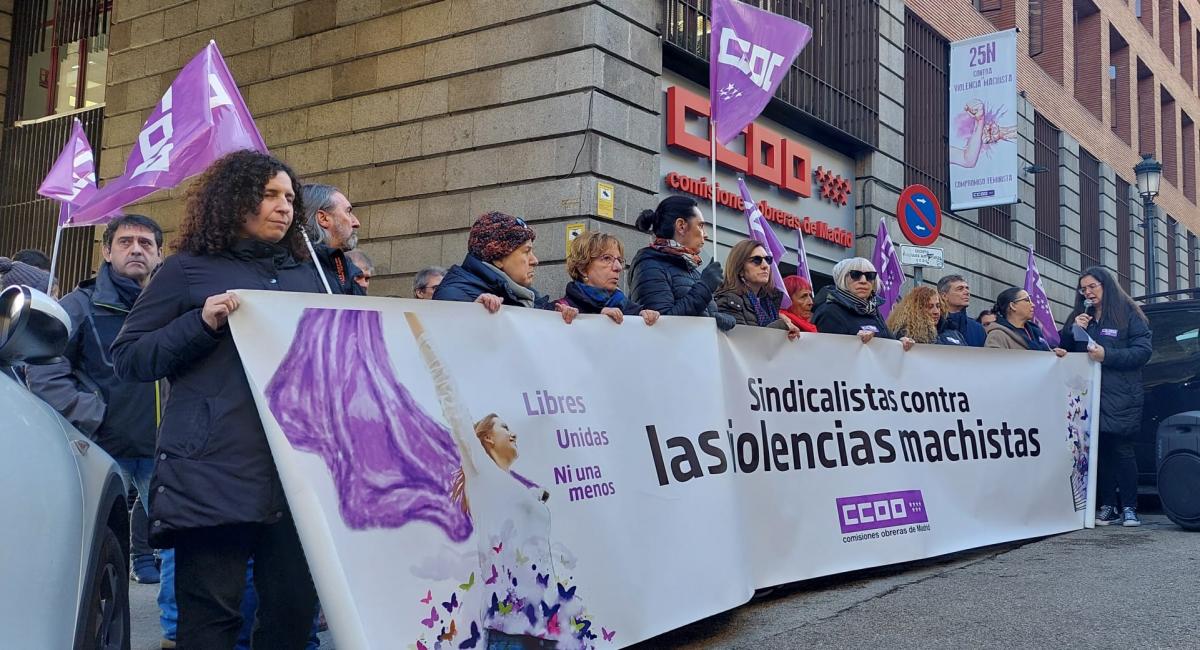 Concentración para condenar los dos últimos asesinatos machistas en Alicante y Toledo.