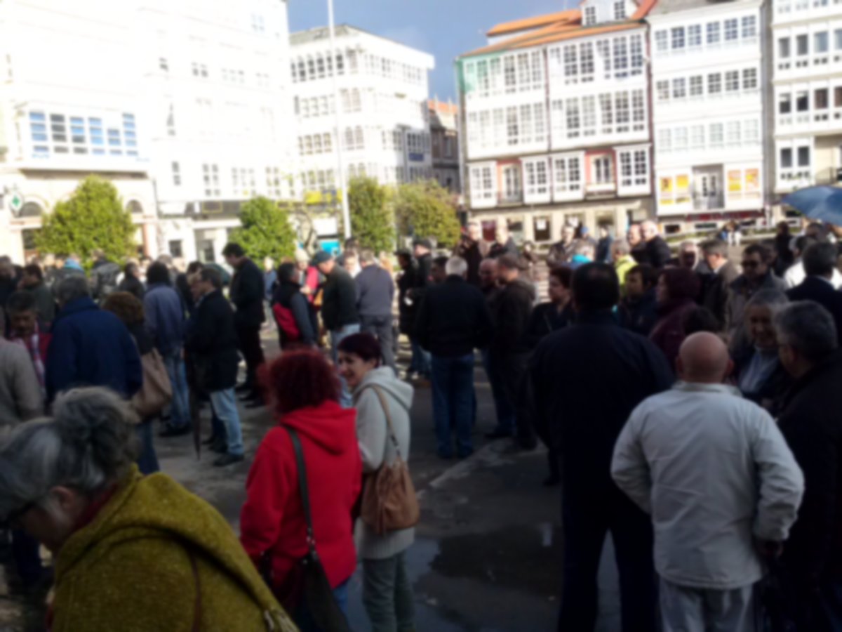 Imaxe da concentración de hoxe diante do Concello de Ferrol.