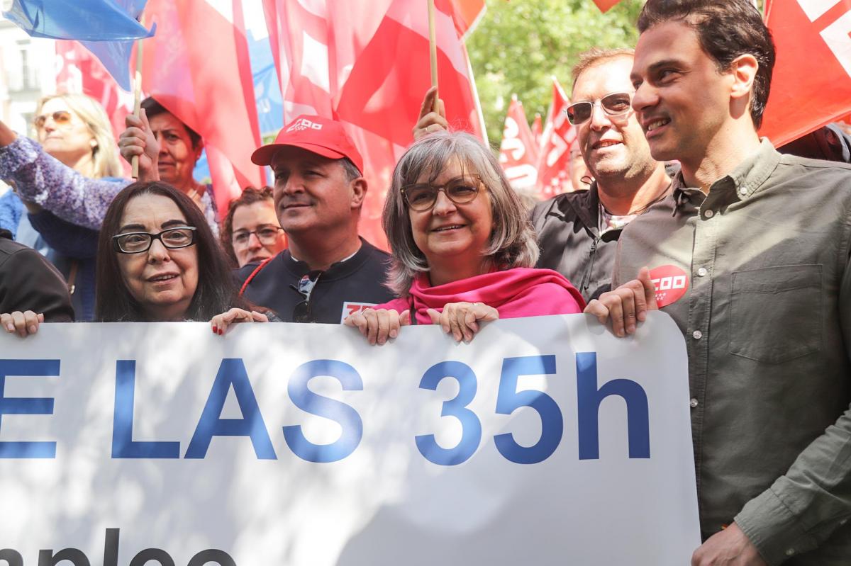 Concentración por la recuperación de la jornada de 35 horas para los empleados públicos de la Comunidad de Madrid