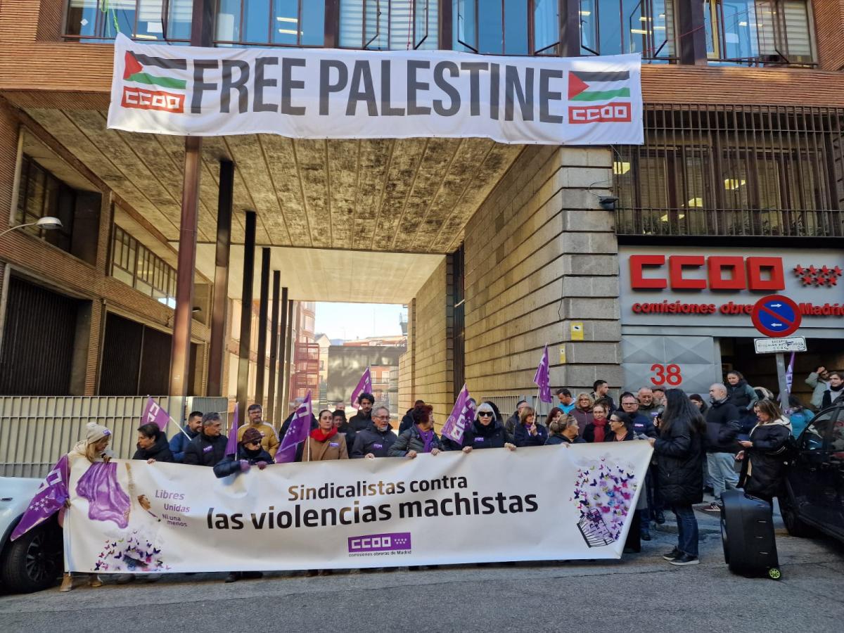Concentración contra la violencia machista en la sede de CCOO Madrid