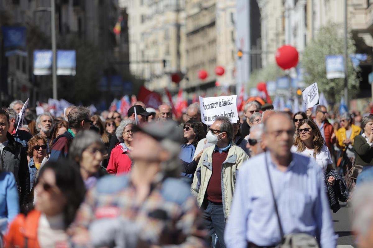 Manifestación en defensa de la sanidad pública madrileña, 26-3-2023