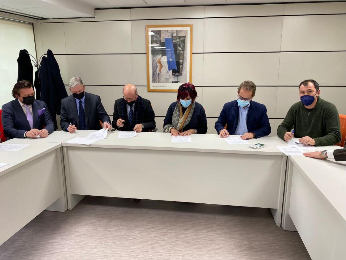 Firma del Convenio Colectivo de las Industrias Cárnicas