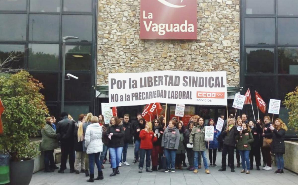 Concentración contra la represión sindical en Alcampo