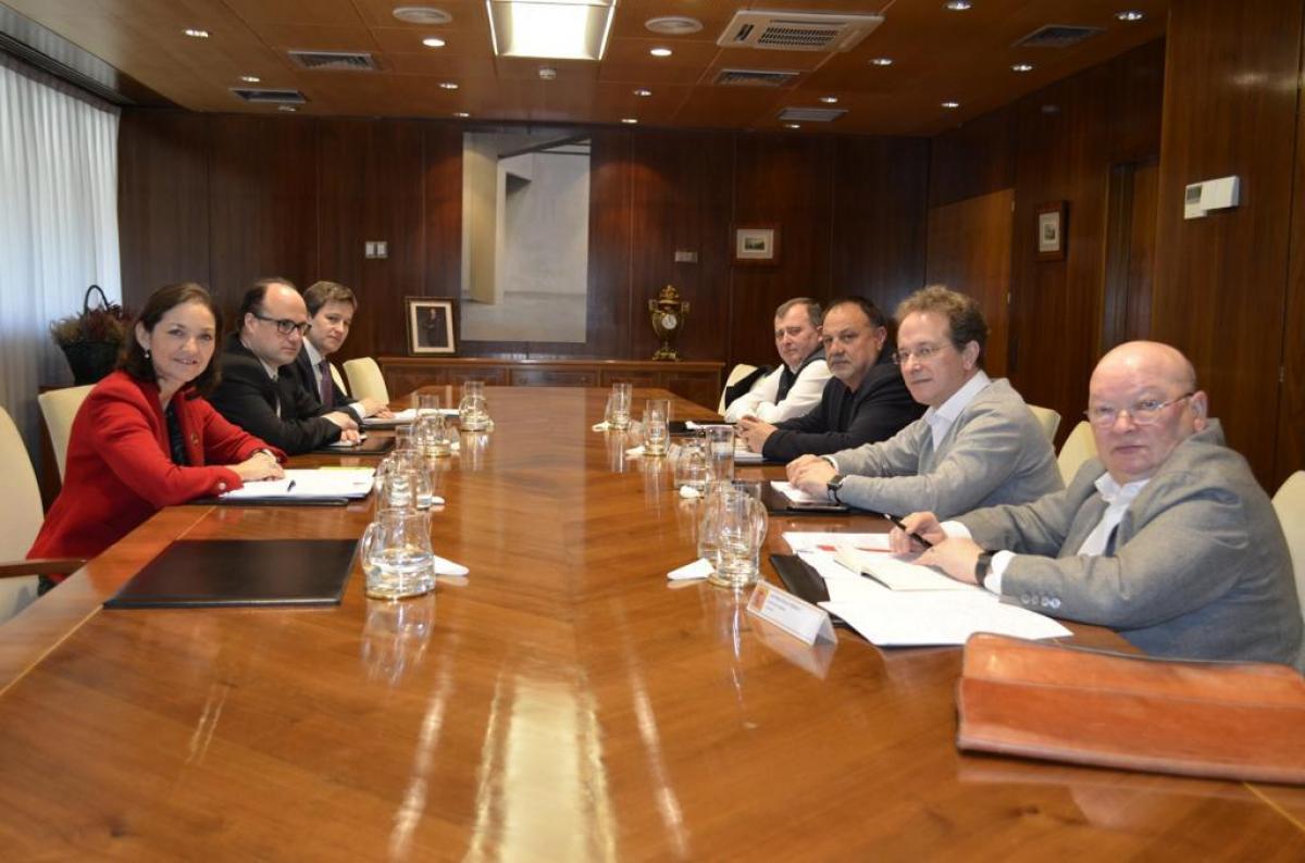 Reunión con la Ministra de Industria