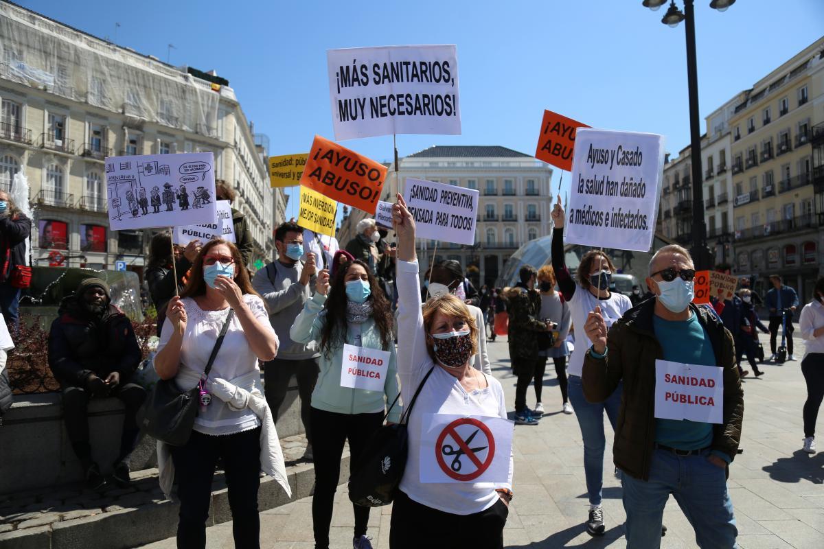 Concentración de trabajadores y trabajadoras de la sanidad en Madrid