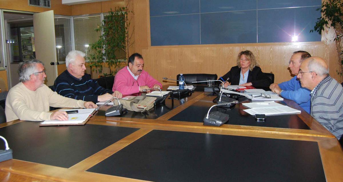 Delegaciones de CCOO y COAG durante la reunión de ayer