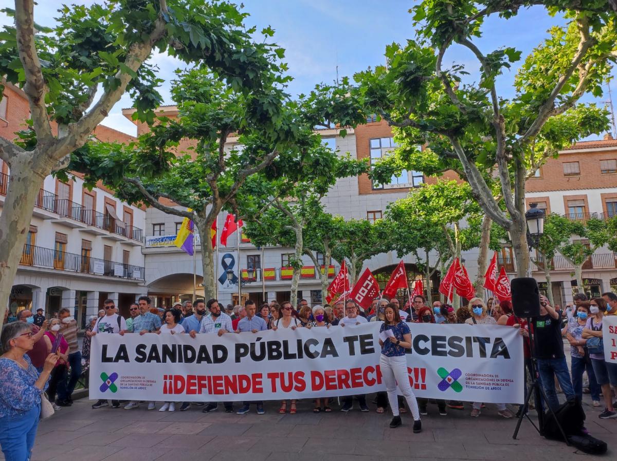Concentración en Torrejón en defensa de la sanidad pública