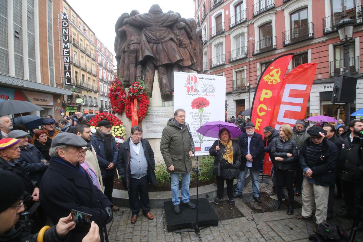 Ofrenda floral del 43 aniversario de los Abogados de Atocha en Antón Martín (Madrid)