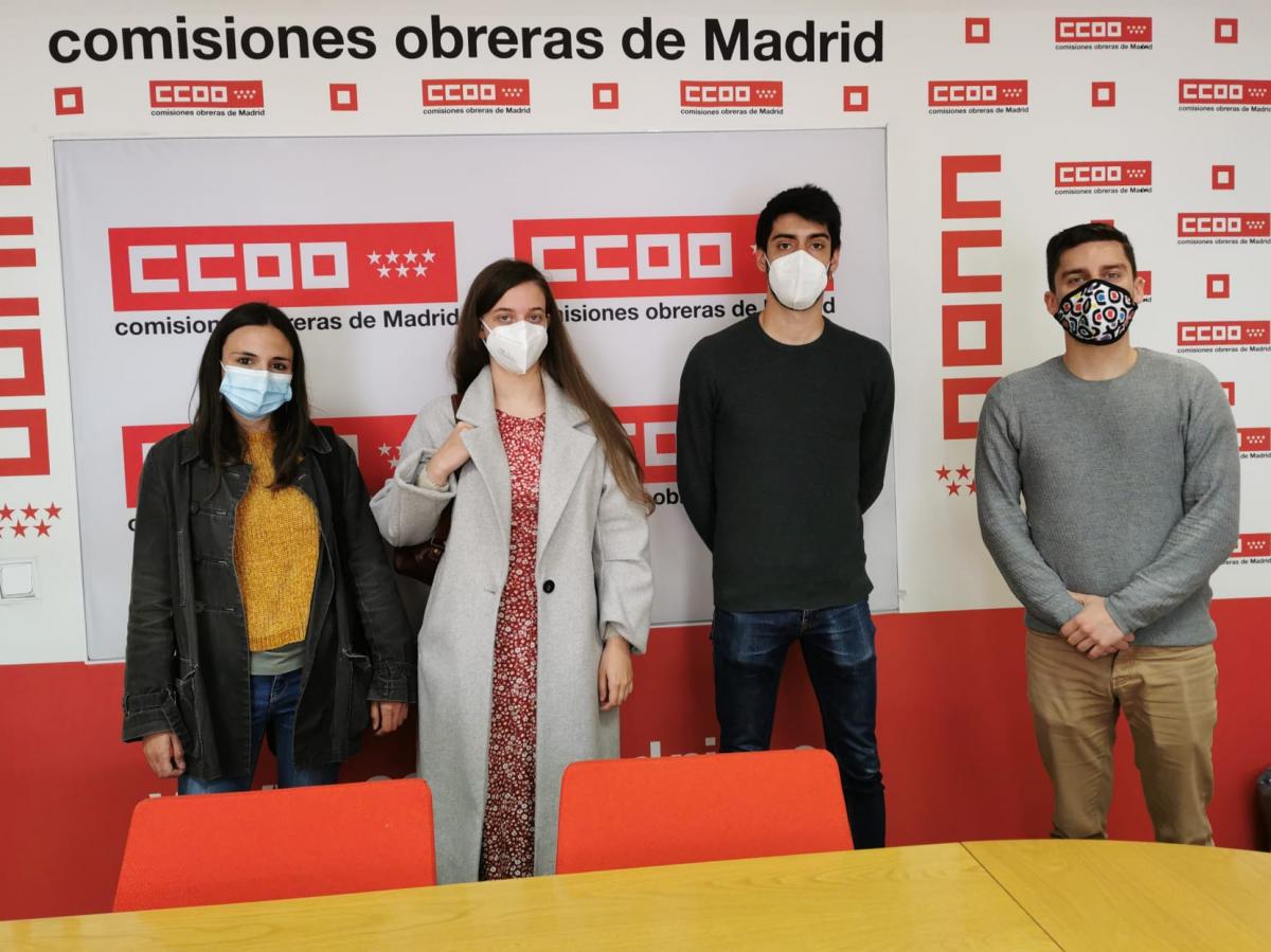 Y estas son las personas con las que se ha reunido y que aparecen en la foto: Inés Morales, Víctor Valdés y Sabela Rodríguez