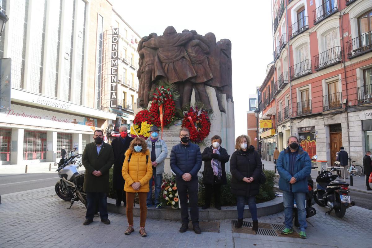 Ofrenda floral en Antón Martín, en el 44 aniversario de los Abogados de Atocha
