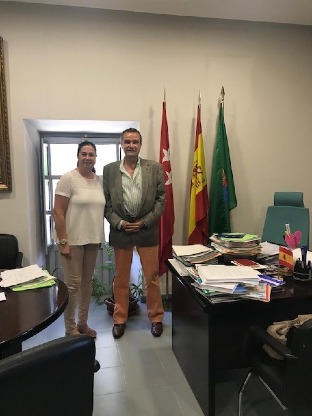 CCOO se reúne con la alcaldesa de Villa del Prado