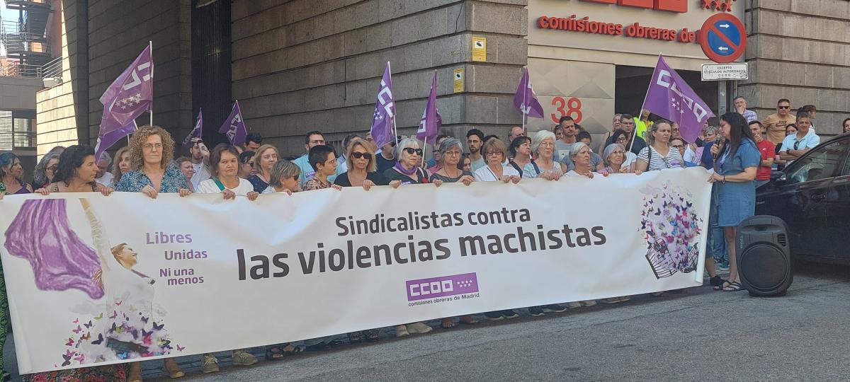 Concentracin contra asesinatos machistas en Granada, Mlaga y Cuenca.