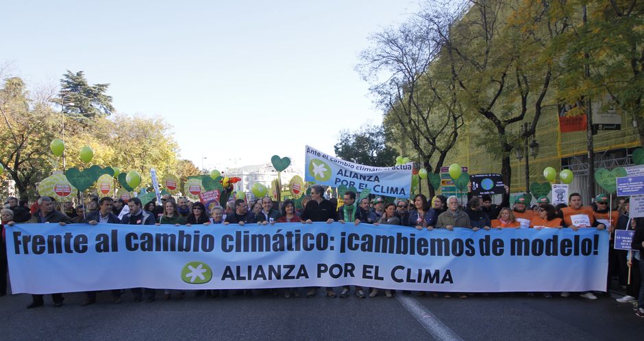 Marcha por el Clima "Frente al cambio climático, cambiemos de modelo" Madrid 29-11-2015