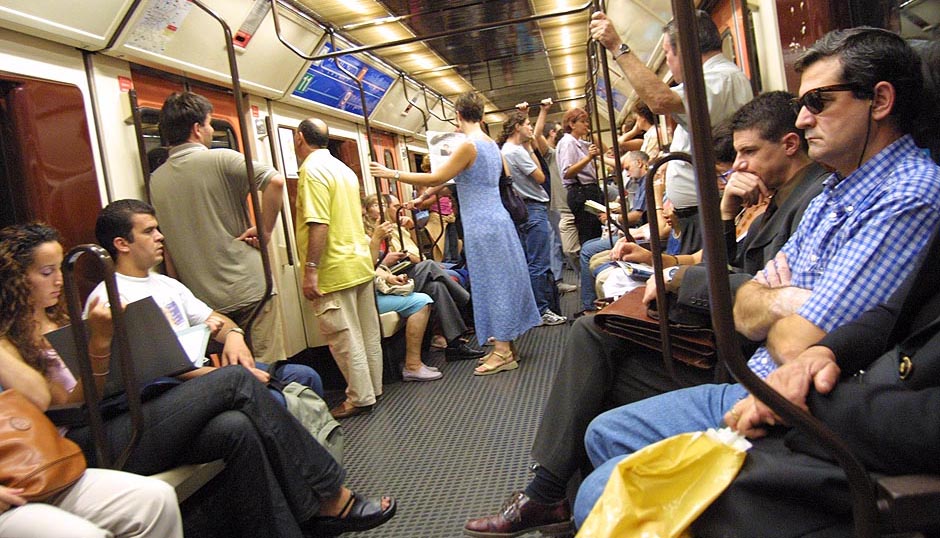 Interior de un tren de Metro de Madrid