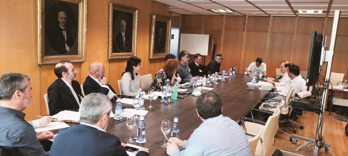 Un momento de la reunión de la comisión de seguimiento